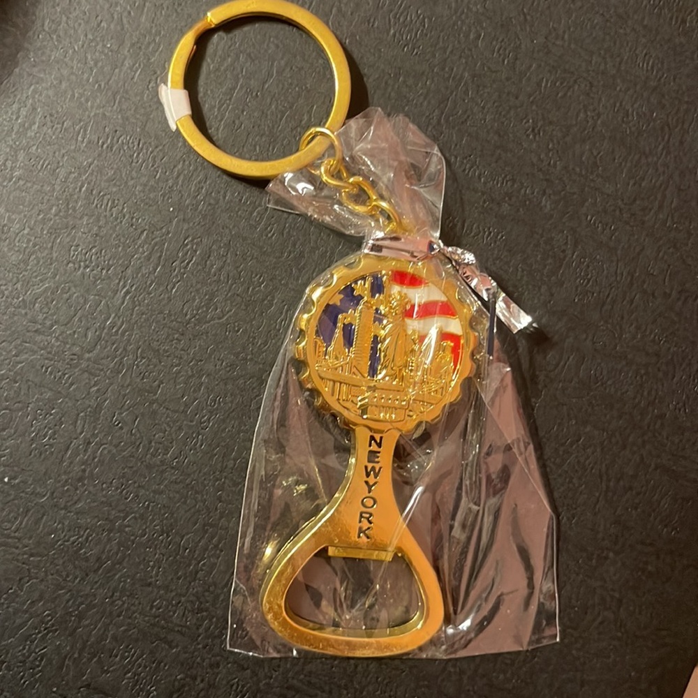 Must bundle: New York Keychain Bottle Opener